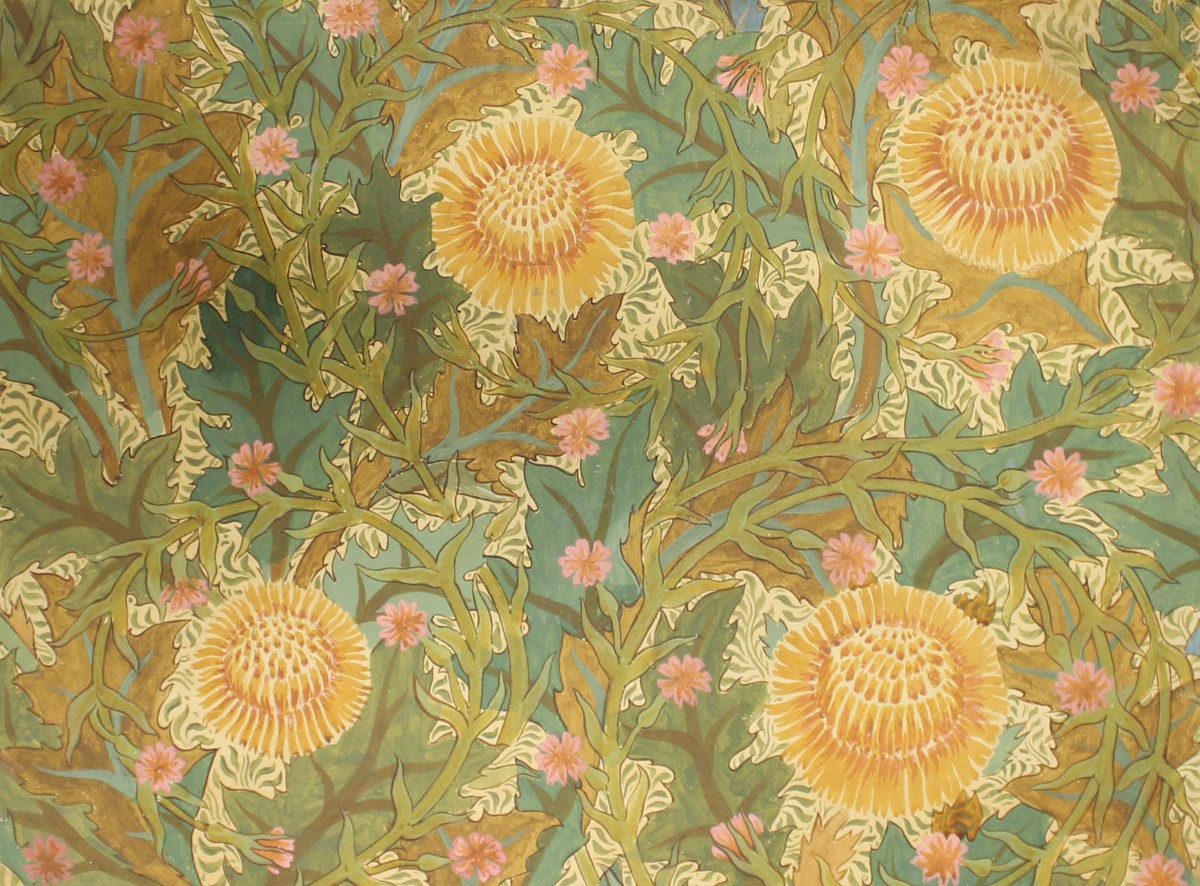 Pattern with large floral motif