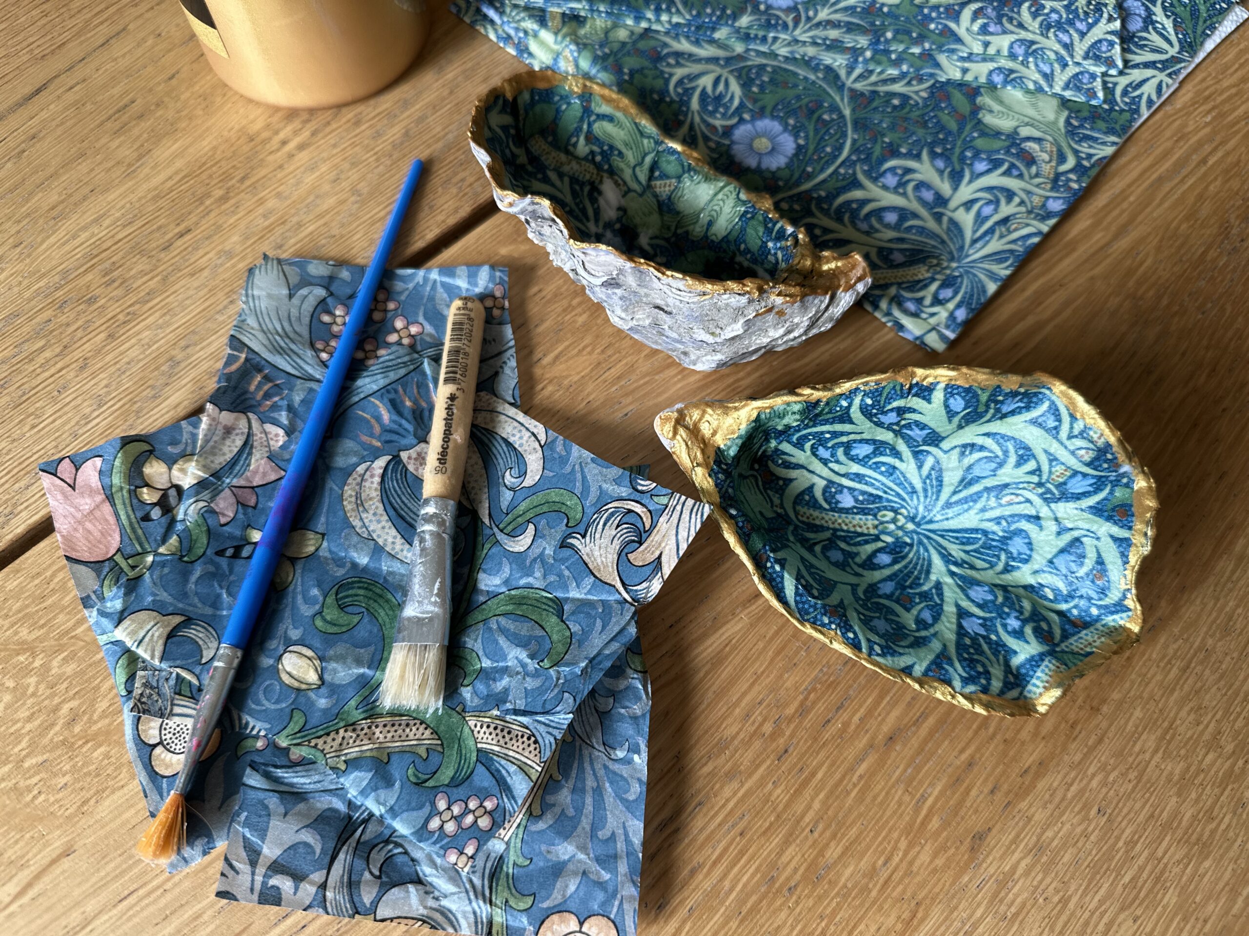 Oyster shell crafts